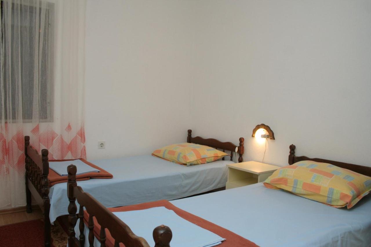 Apartments By The Sea Cove Zarace - Gdinj, Hvar - 4598 Ngoại thất bức ảnh
